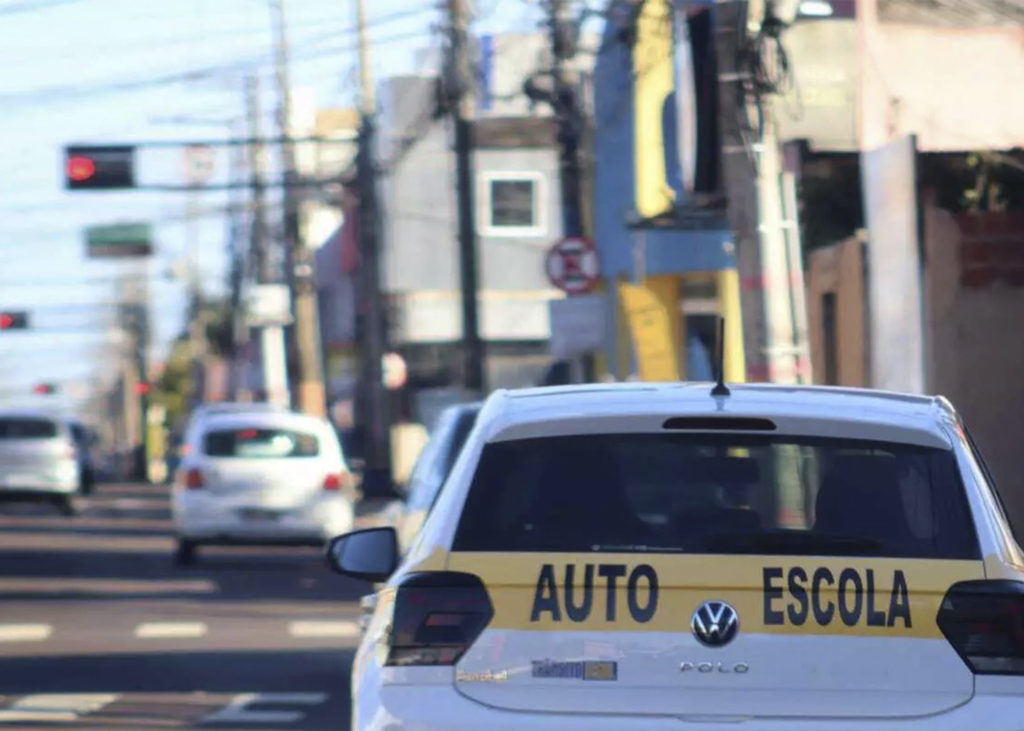 Fim da autoescola obrigatória